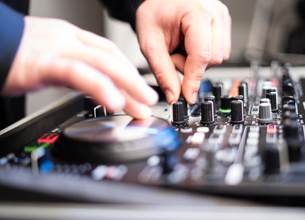 dj, teacher's desk, mixer, audio equipment, disco, technical device, sound mixer, sound studio, audio, music, slider, music system, mixer, disco, disco, sound mixer, sound mixer, sound studio, slider, music system, music system, music system, music system, music system